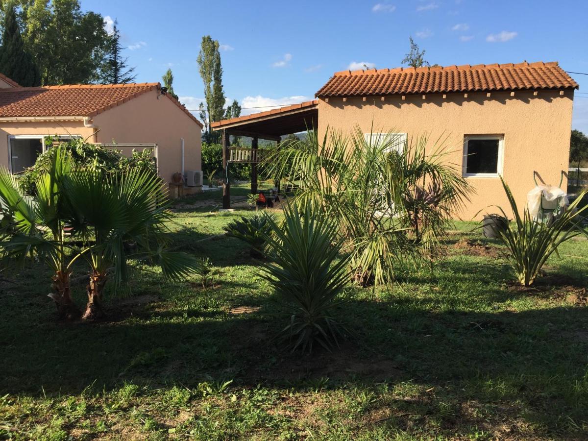 B&B Et Gite D'Ayran Saint-Quentin-la-Poterie Exterior photo